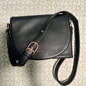 Matt & Nat Black Calla Vegan Crossbody Bag